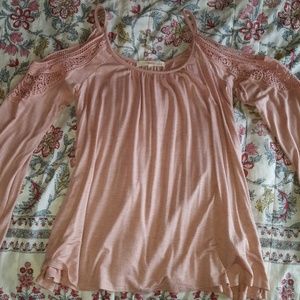 Open shoulder bell sleeve top